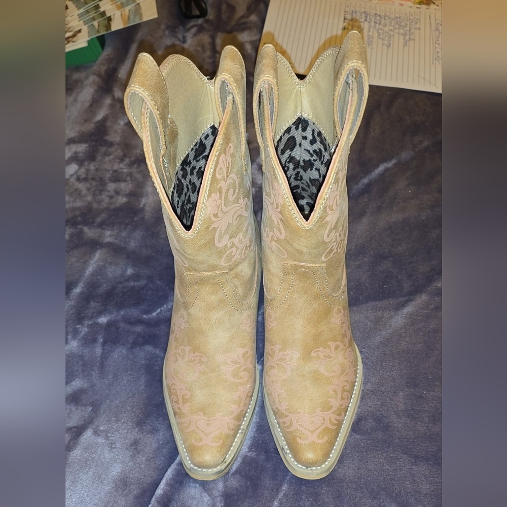 Rollda Light w Brown Pink Accents Women's Cowboy Styled Ankle Boots - Great Cond